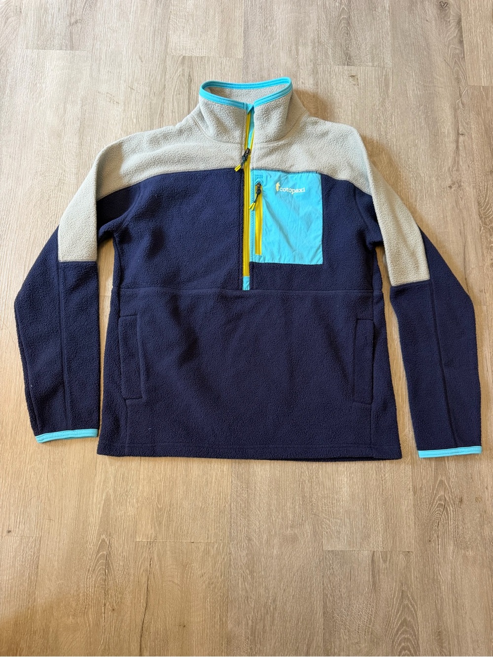 Cotopaxi Navy and Light Gray Half-Zip Fleece with Aqua Chest Pocket Sz M